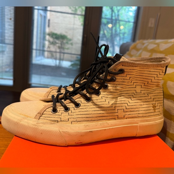 Frye Ludlow Mid-Top Off-White Canvas Print Sneakers - 9.5 US Men's - Picture 2 of 9